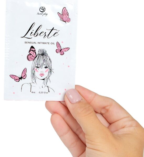 Single-dose sachet of Secret Play Liberté intimate moisturising oil